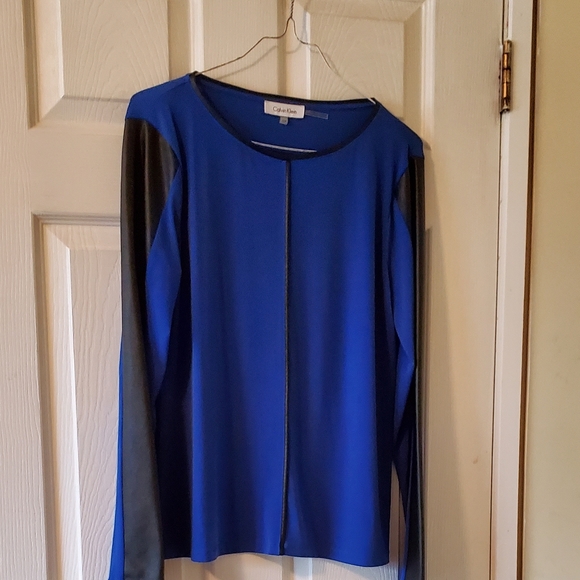 Calvin Klein Blouse - Picture 2 of 4